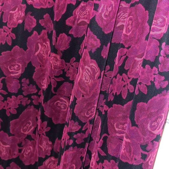 NWT TERRA & SKY Fuchsia Floral Dress - Picture 3 of 3